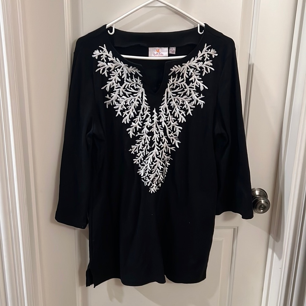 Quacker factory, embroidery, embellished T-shirt